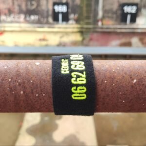 SCRATCH noir / jaune